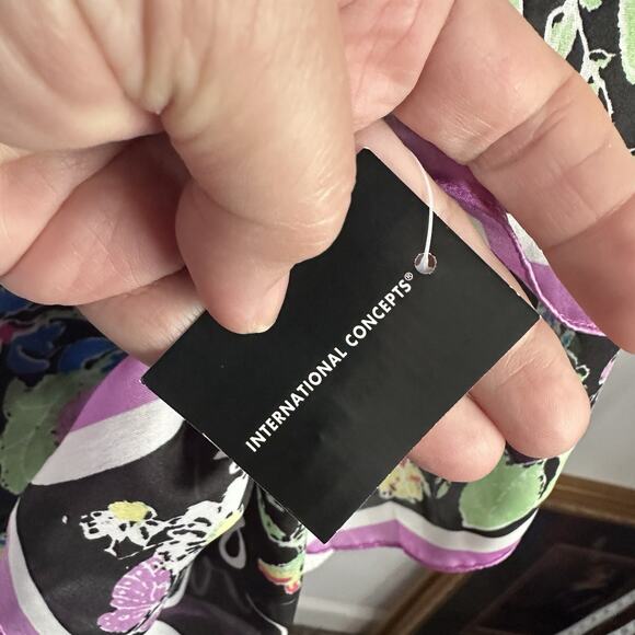 INC International Concepts Garden Poem Square Scarf Black Bright One Size NEW - Picture 3 of 5